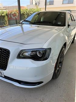 كرايسلر 300